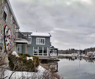 Live webcam Dock Square Emporium, Kennebunkport, Maine